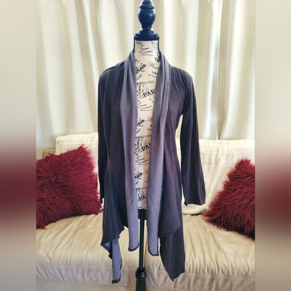 Chalet womans cardigan. Size medium.